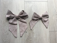 Load image into Gallery viewer, Linen Hair Bows
